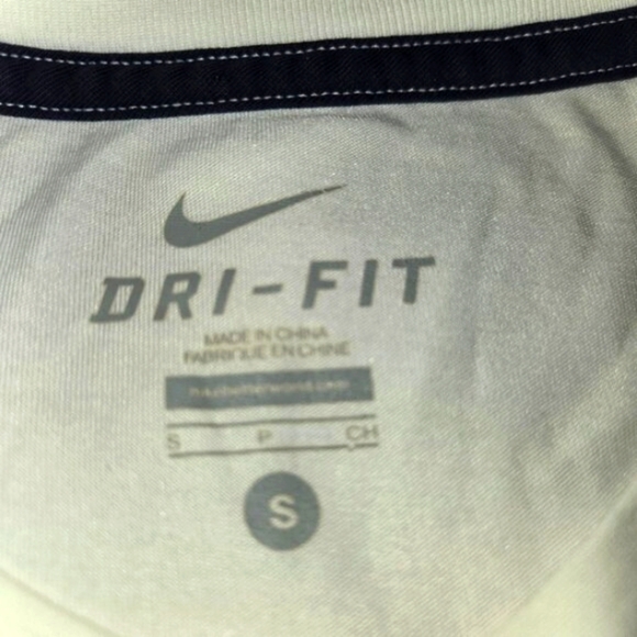 Nike Dri-Fit Kobe Bryant White Mamba Men's T-Shirt Size S - Picture 3 of 8